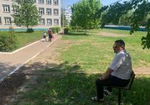 Ученики казанской гимназии, где 11 мая Ильназ Галявиев устроил бойню, в понедельник впервые после трагедии пришли на уроки в соседнюю школу