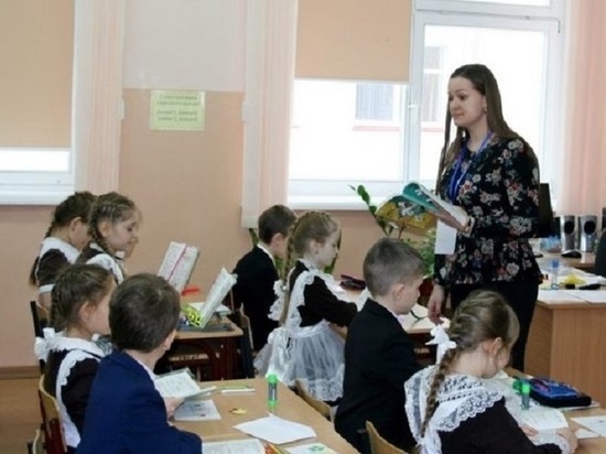 В Заполярье переедут работать 13 педагогов по программе «Земский учитель»
