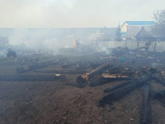 Дотла сгорели два дома в Балтасях, есть пострадавший