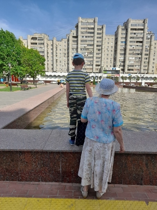 Тамбовчане открыли сезон запрещённого купания в фонтанах