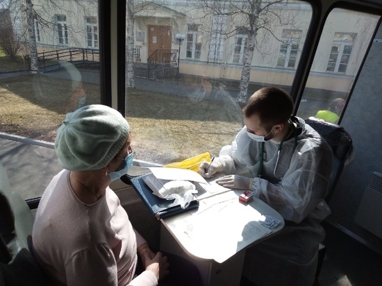  В Карелию поступила новая партия отечественной вакцины "Спутник V"