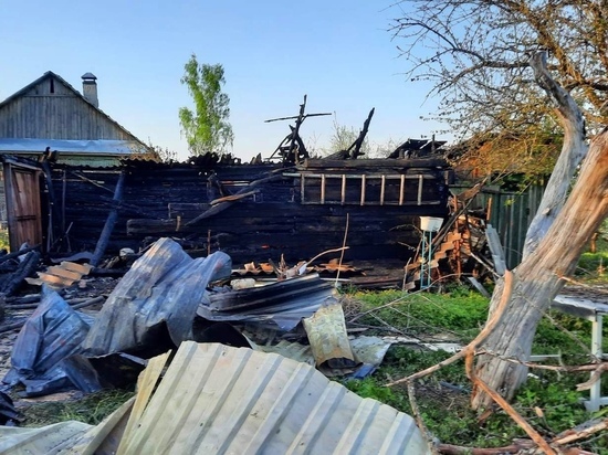 В Смоленской области горели дом с гаражом