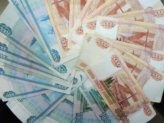 Мошенники выманили у россиянки сотни миллионов рублей