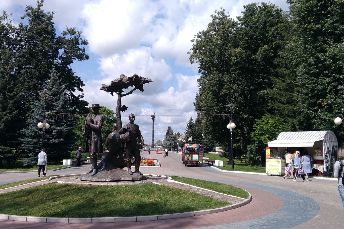 Цпкио йошкар ола. Скульптуры ЦПКИО Йошкар-Ола. Костровая Поляна ЦПКИО Йошкар-Ола. Марийские легенды в скульптуре. ЦПКИО Йошкар-Ола фото.