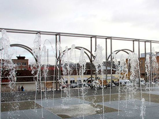 В Кинешме начал работать сухой фонтан в Молодежном сквере