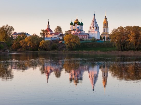 Путин присвоил 12 городам звание "Город трудовой доблести"