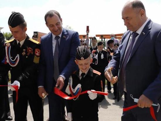 В Анапе открыли новый спортзал в кадетской школе