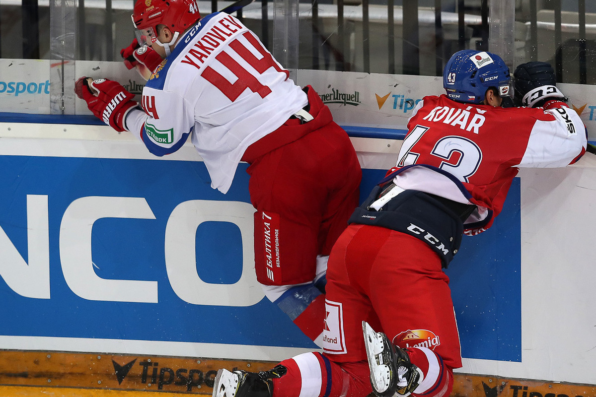 Сборная России стартует на чемпионате мира по хоккею 2021 года