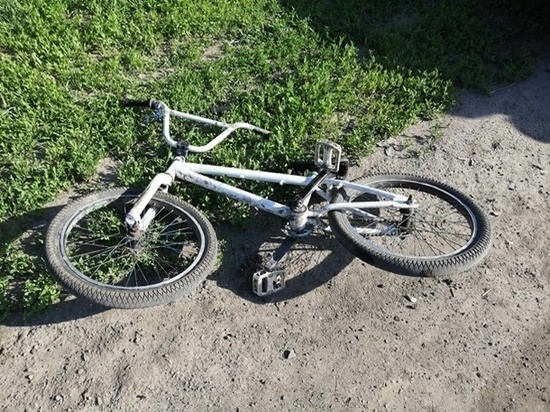 На Дону 15-летний велосипедист пострадал в аварии с иномаркой