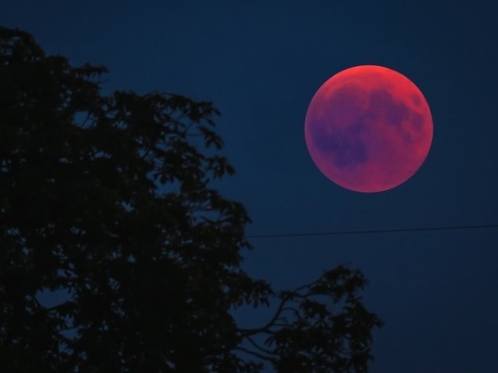 Лунное затмение 26 мая 2021: почему его называют кармическим и что нельзя делать