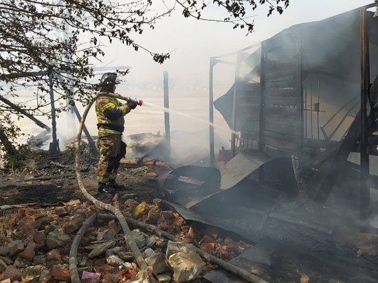 18 пожаров в Астраханской области - за сутки