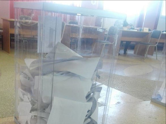 В районе Омской области произошёл скандал с недопуском наблюдателей на довыборы