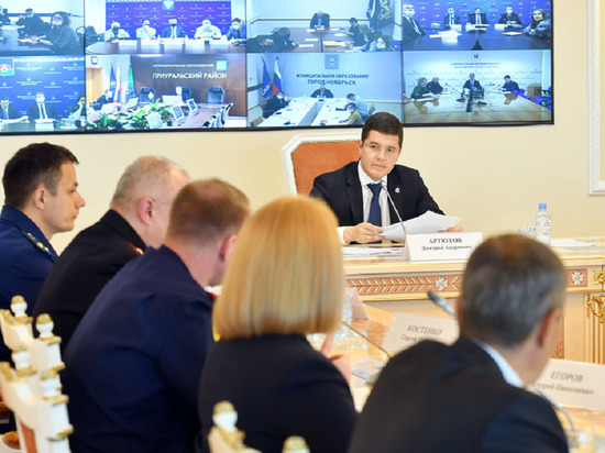 Усиленно контролировать дорожные работы и расходование денег на них призвал ответственных глава Ямала