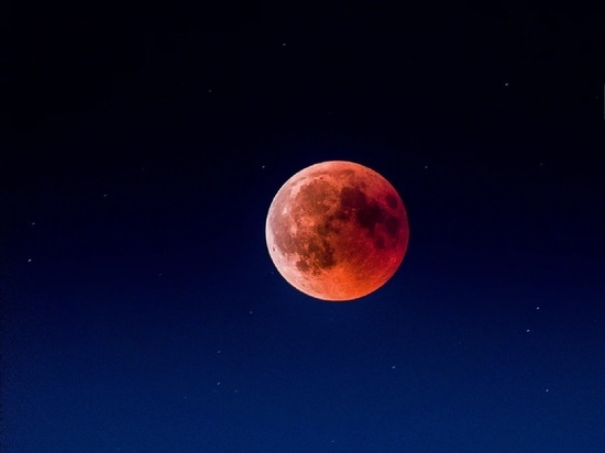 Суперлуние и лунное затмение – 26 мая: как провести этот день правильно