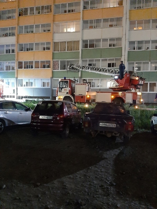 В Челябинске наркоман устроил пожар в многоэтажке, один человек погиб