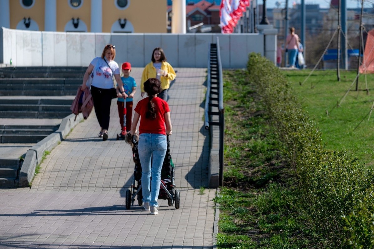 Город челябинск семья. Семейный МФЦ. Велопробег Челябинск 2022.