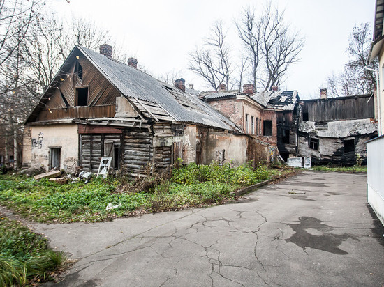317 жителей Псковской области расселили из аварийного жилья в прошлом году