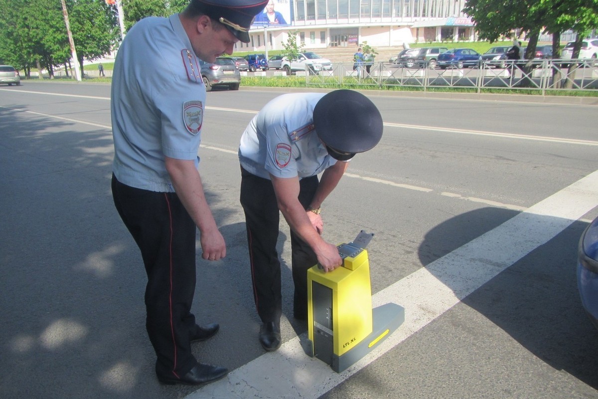 Дотошные сотрудники Костромского УГИБДД обнаружили косяки в дорожной разметке