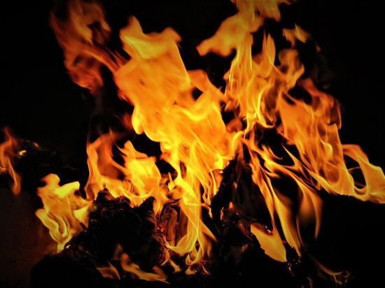 В Донецке при пожаре пострадал мужчина