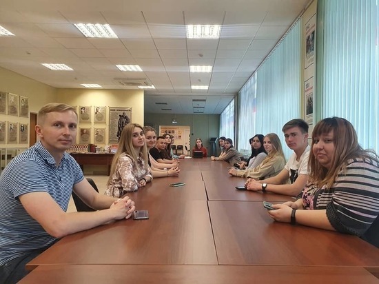 Проведение общественных приемных Молодежного парламента возобновили в Серпухове
