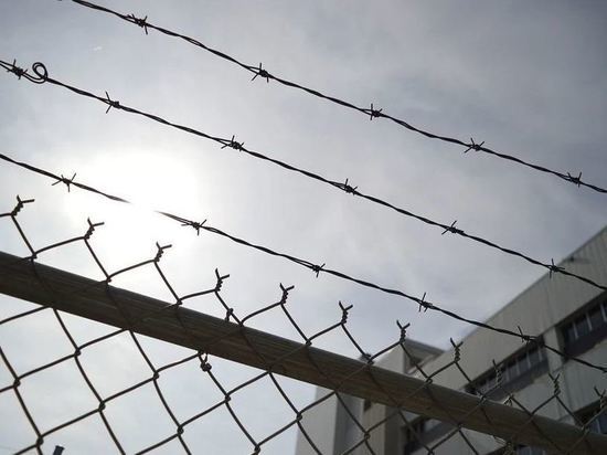 Амурчанка пыталась пронести наркотики в исправительную колонию
