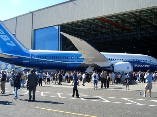 СМИ: Boeing вновь приостанавливает поставки 787 Dreamliner