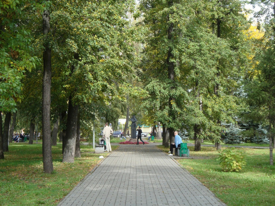 На ремонт закрылся сквер имени Льва Толстого в Казани