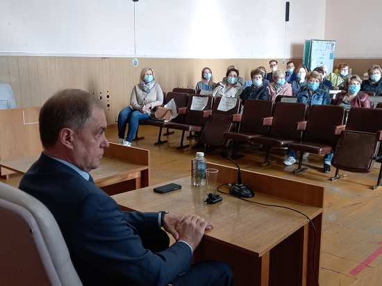 Скачков договорился о выделении 15 млн рублей на ремонт лицея в Шилке