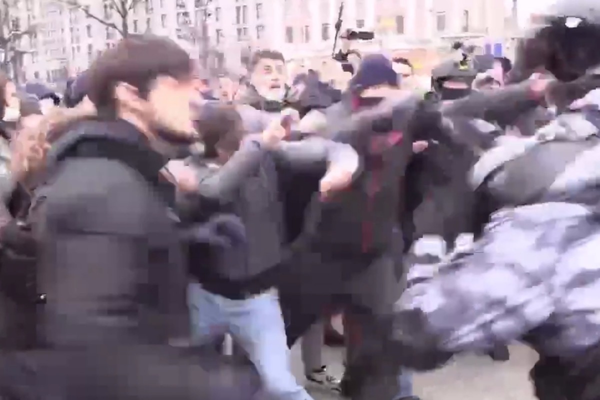 Ступино драка чеченцы. Ступино драка чеченцы. Чеченц в калтасы подрался с полицией. Ступино драка чеченцы. Ступино драка чеченцы.