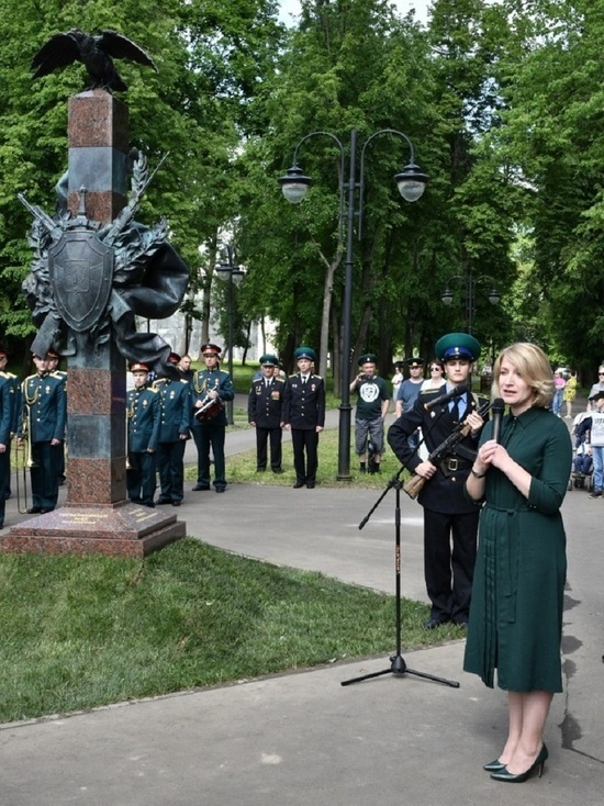 Памятник пограничникам установили в Серпухове