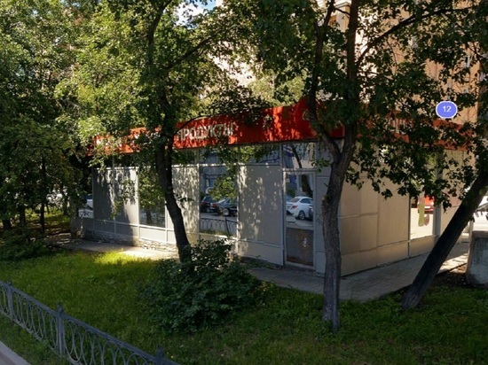 Охранник ларька в Екатеринбурге умер после нападения разбойников