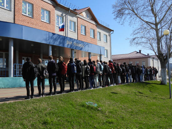 В Николаевском районе Хабаровского края стартовали сборы для старшеклассников