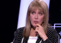 Очередное шокирующее заявление в эфире шоу «Прямой эфир» на телеканале «Россия-1» сделала актриса Елена Проклова