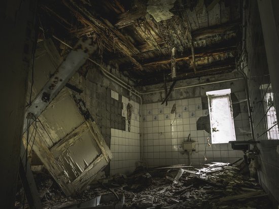 Заброшенное здание в Барнауле, где изнасиловали ребенка, решили снести