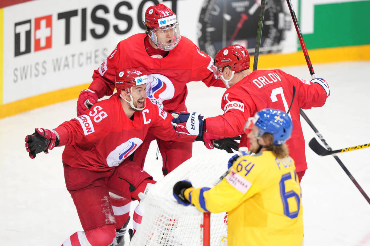 Сборная России обыграла шведов и вышла в плей-офф чемпионата мира