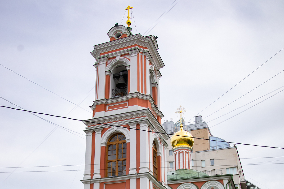 Храм воскресения словущего коломна. Храм Воскресения Словущего на Успенском Вражке. Храм Воскресения Словущего Смоленск. Церковь Воскресения Словущего Филипповский переулок.