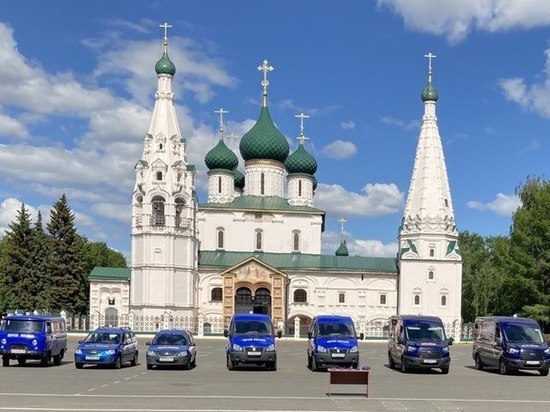 В Ярославской области автопарк Почты России пополнили 80 новых автомобилей