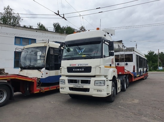 В Курск прибыли первые троллейбусы из Москвы