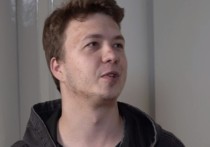 Белорусский телеканал ОНТ обнародовал новую видеозапись допроса Романа Протасевича, задержанного 23 мая в Минске во время экстренной посадки самолета Ryanair