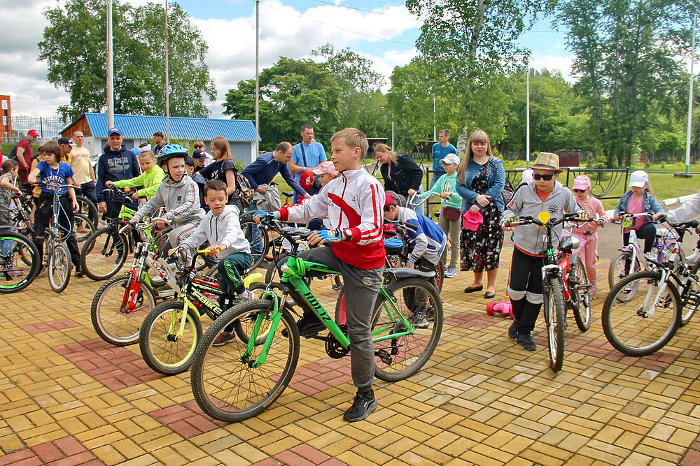 В Биробиджане в честь Дня защиты детей прошел велопробег