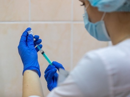 Ещё 43 заболевших коронавирусом выявили в Псковской области