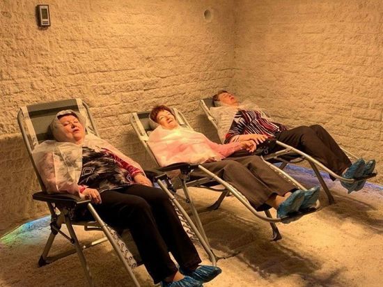Полезная процедура: искусственное солнце появилось в Лабытнанги