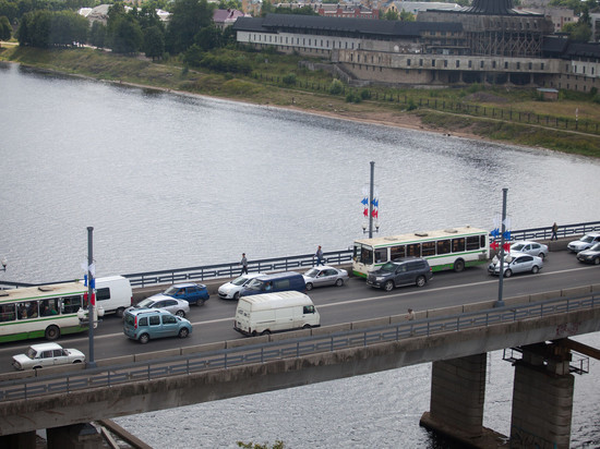 Широкие велосипедные дорожки появятся на новом Ольгинском мосту