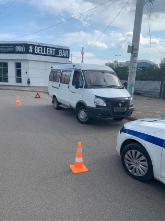 В Астрахани водитель «Газели» сбил на переходе девушку-подростка