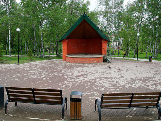 В Хабаровске по просьбе жителей поставят лавочки в сквере на «Красной Речке»