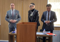 Адвокат Моргенштерна Сергей Жорин попросил суд ограничиться штрафом и не назначать обязательные работы, которые также грозят Моргенштерну