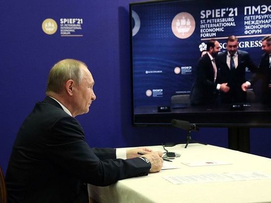 Путин сообщил о выходе России из кризиса после пандемии