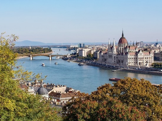 Глава МИД Венгрии назвал условие допуска в страну туристов из РФ