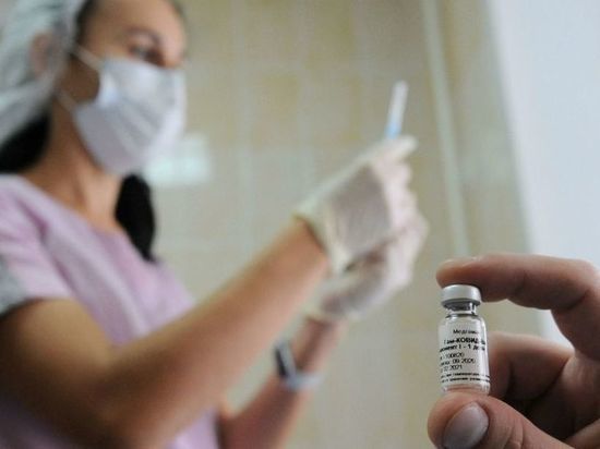В Курской области 215 человек заразились коронавирусом после прививки