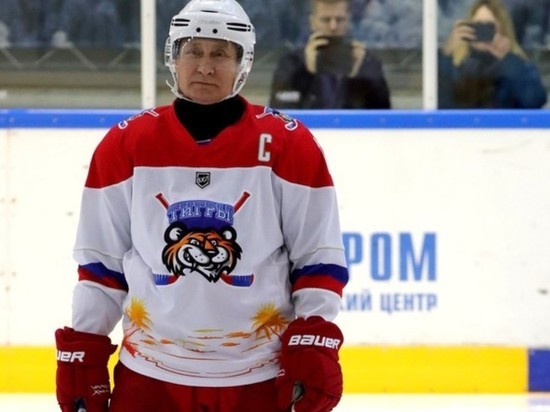 Песков рассказал о реакции Путина на поражение сборной РФ от Канады